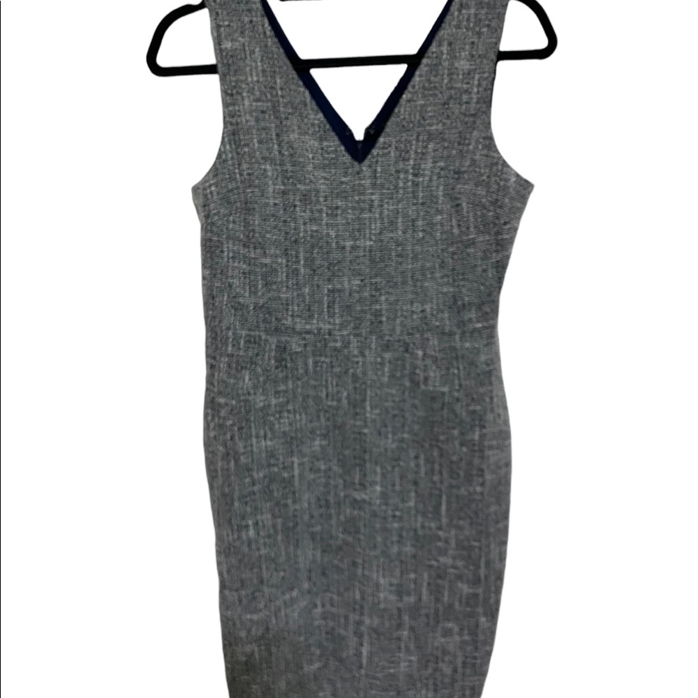 Banana Republic Size 2 Blue Tweed V-Neck Sheath Dress Sleeveless Women’s - Picture 1 of 6